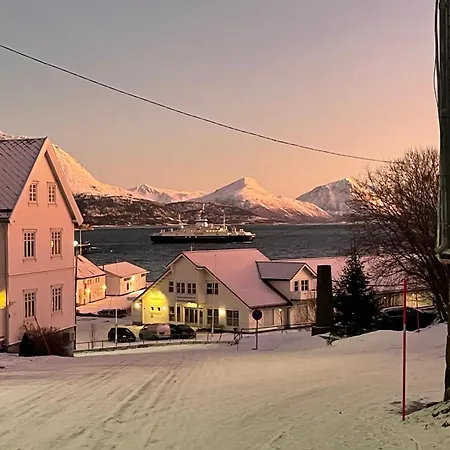 Kunstnerboligen I - Din Kreative Loshavn * Lodingen