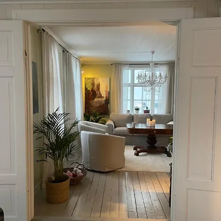 Kunstnerboligen I - Din Kreative Loshavn *