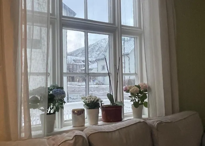 Séjour chez l'habitant Kunstnerboligen I - Din Kreative Loshavn Lodingen